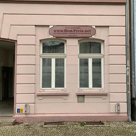 Best-Preis Fewo Rathausblick 2 - Zentrale Lage In Wittenberge - 2 Personen - Einzelzimmer - Vollausstattung - Wlan / Prime & Self-Check-In Екстериор снимка