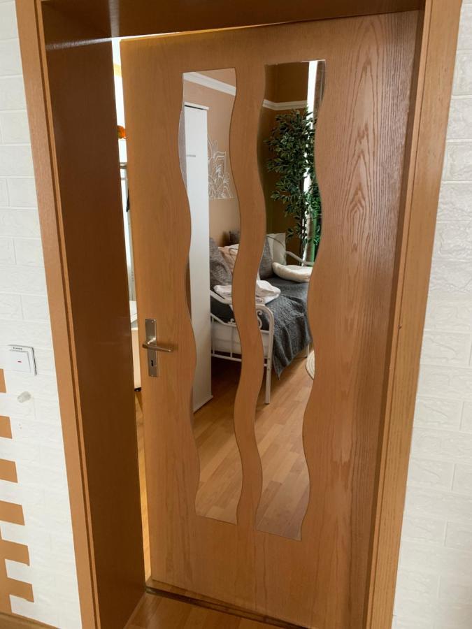 Best-Preis Fewo Rathausblick 2 - Zentrale Lage In Wittenberge - 2 Personen - Einzelzimmer - Vollausstattung - Wlan / Prime & Self-Check-In Екстериор снимка